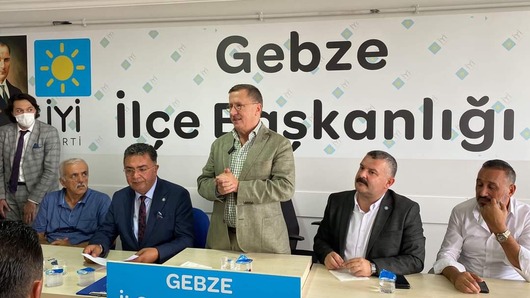 İYİ Parti Gebze'de halk ile buluştu