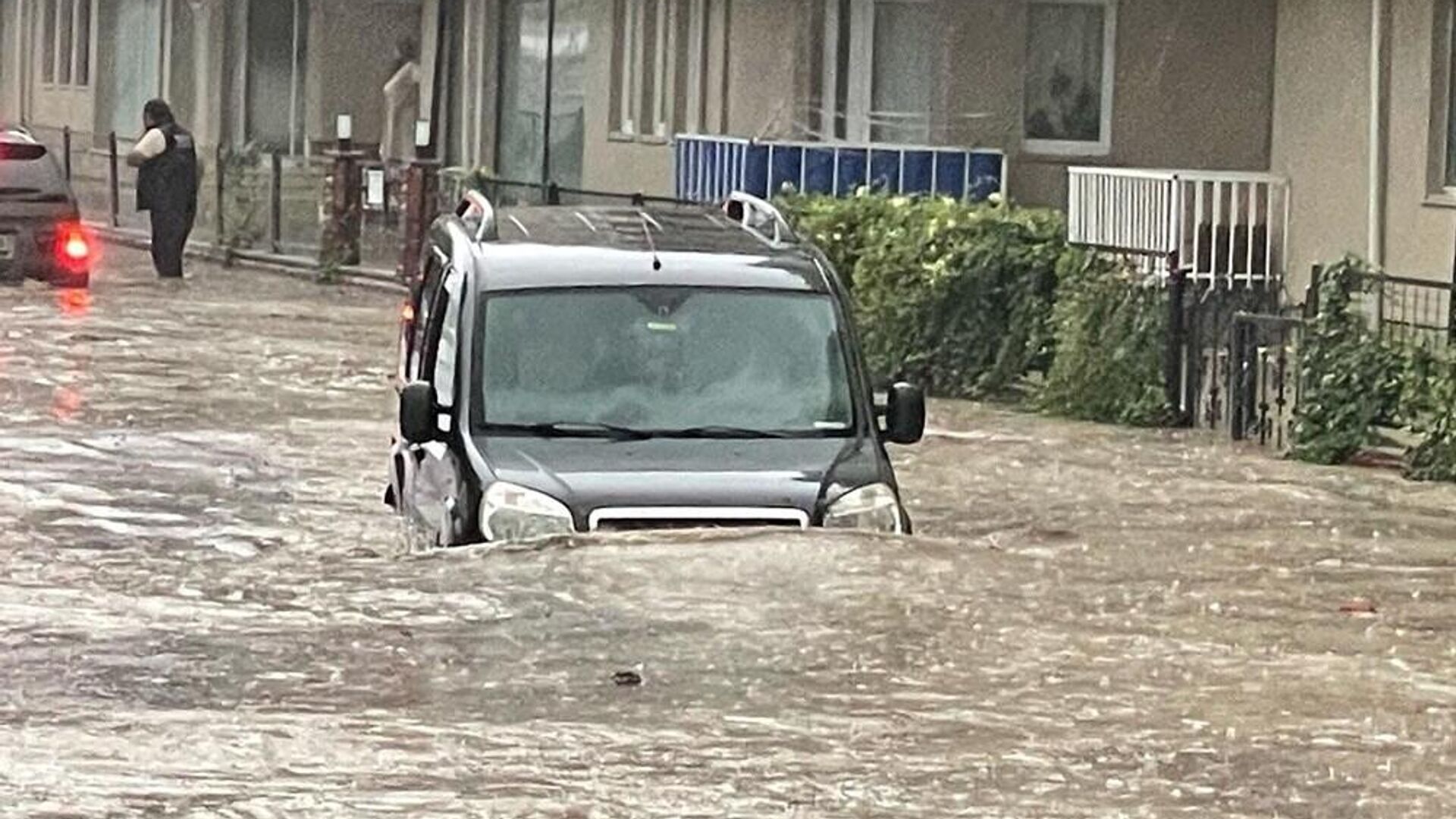 Marmara'yı sağanak vurdu: Yaşamı olumsuz etkiledi