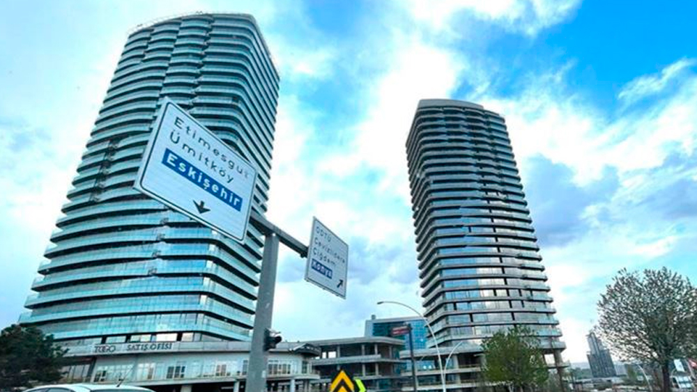 TOGO kuleleri hurda karşılığı yıkılıyor