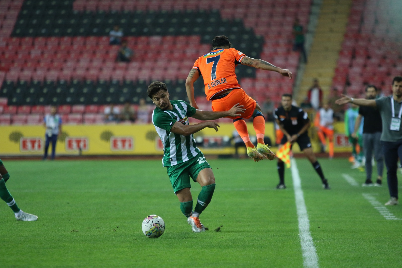 Konyaspor'a saha değişikliği iyi gelmedi...