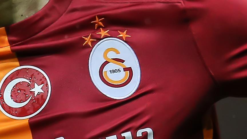 Galatasaray'da iki ayrılık