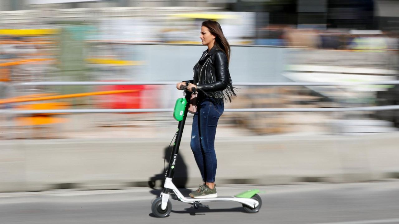 Kurallar değişti! Motosiklet, bisiklet ve scooter sürücüleri etkilenecek