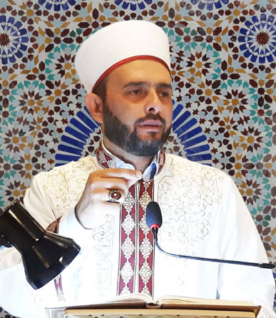 İmam Halil Konakçı kadınları hedef aldı: Namaz kılmamanın cezası var