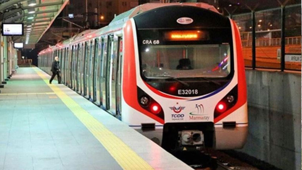 Ulaştırma Bakanlığı’ndan müjde: Marmaray seferleri uzatıldı