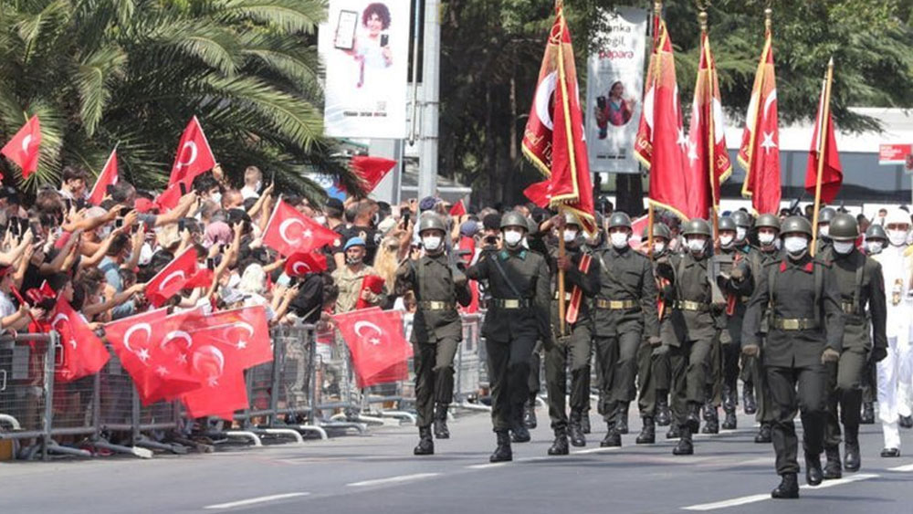 Vatan Caddesi 30 Ağustos nedeniyle trafiğe kapatıldı