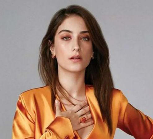 Hazal Kaya bebeğinin cinsiyetini açıkladı! İkinci bebek sevinci