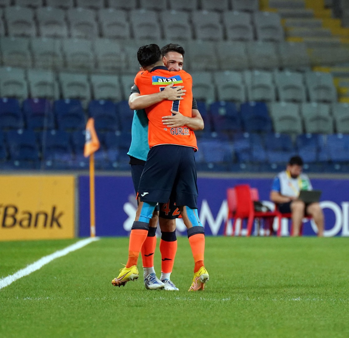 Başakşehir'den Alanyaspor'a 2 gol