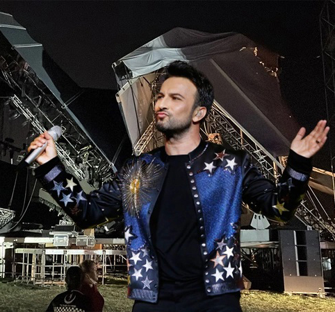 Tarkan İzmir konserinin yeni yerini duyurdu