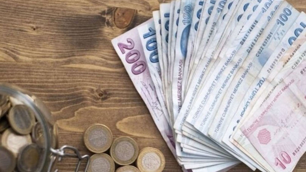 Milyonlarca öğrenciyi ilgilendiriyor: Devletten karşılıksız bin 417 lira