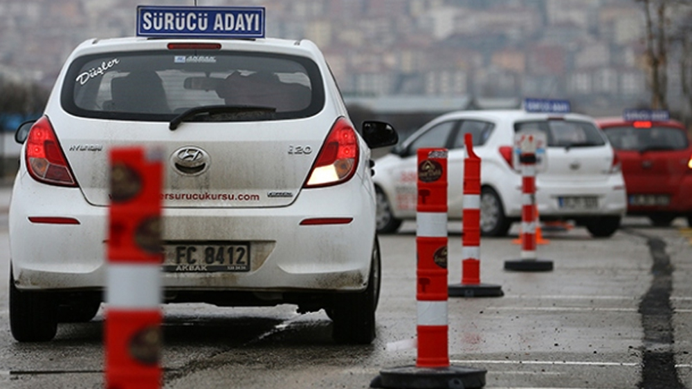 Ehliyet alacaklar dikkat! B sınıfı için flaş fiyat iddiası