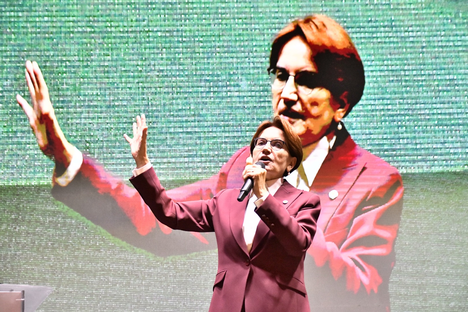 İYİ Parti Genel Başkanı Akşener İzmit Belediyesi'nin lansmanında konuştu