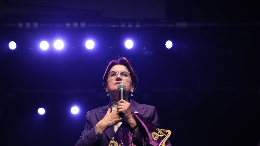 Atatürk'e sörleri nedeniyle Akşener'in eleştirisini almıştı: Kadir Mısırlıoğlu'nun ailesi, Akşener hakkında suç duyurusunda bulundu