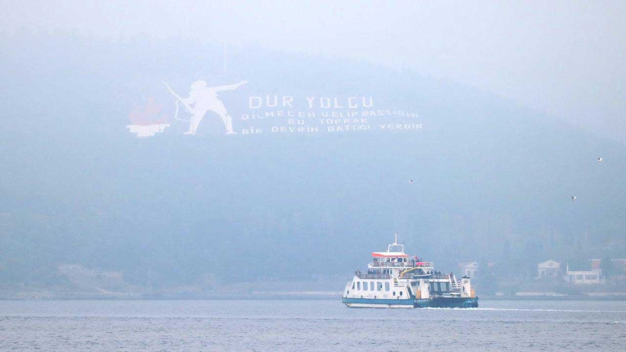 Çanakkale Boğazı yoğun sis nedeniyle kapatıldı