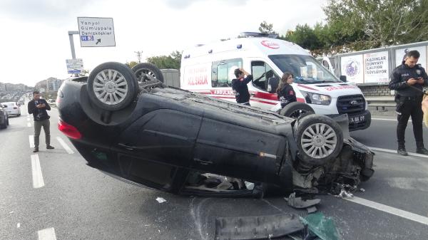 Avcılar'da minibüs ve otobüs çarpıştı: 4 yaralı var