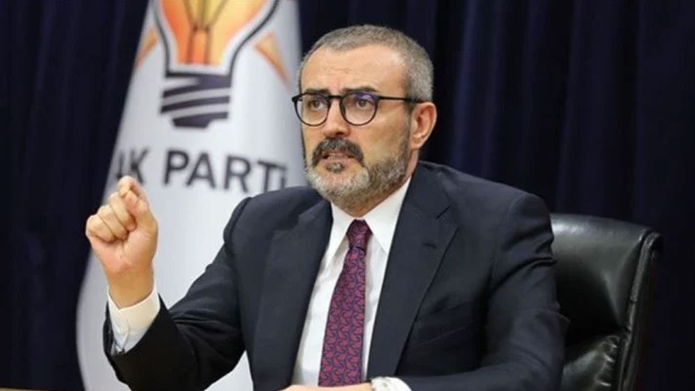 AKP'li Mahir Ünal: Ses bayrağım Türkçemle gurur duyuyorum!