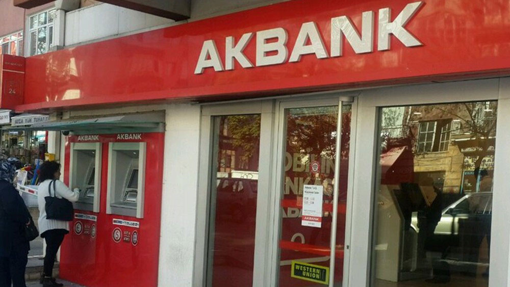 Emekli promosyonunda yarış kızıştı! Akbank'tan rekor promosyon ödemesi! Bütün emeklilere büyük jest