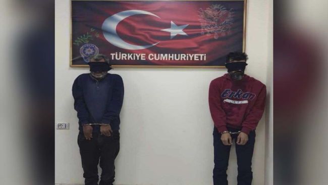 Saldırı hazırlığındaki iki canlı bomba yakalandı