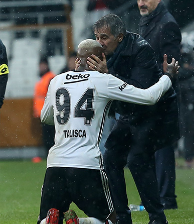 Kara Kartal'ın Talisca aşkı depreşti