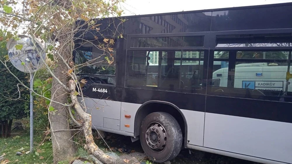 İstanbul'da metrobüs kazası