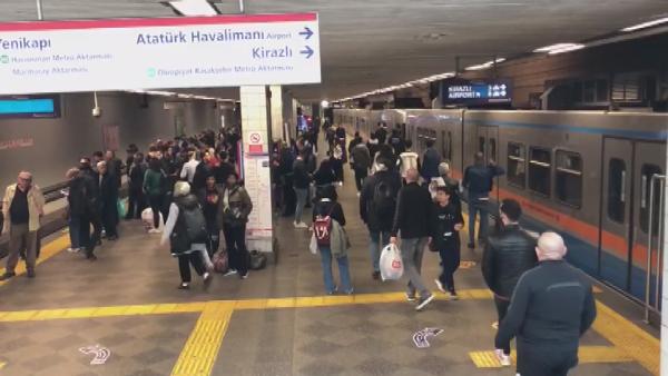 Yenikapı- Atatürk Havalimanı Metro Hattı'nda arıza!