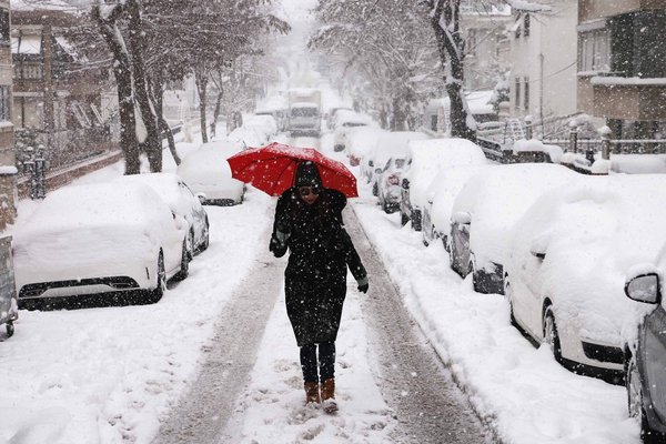 İstanbul dahil 30 ilde kar yağışı! Meteoroloji net tarihi açıkladı: Atkı ve berelerinizi hazırlayın