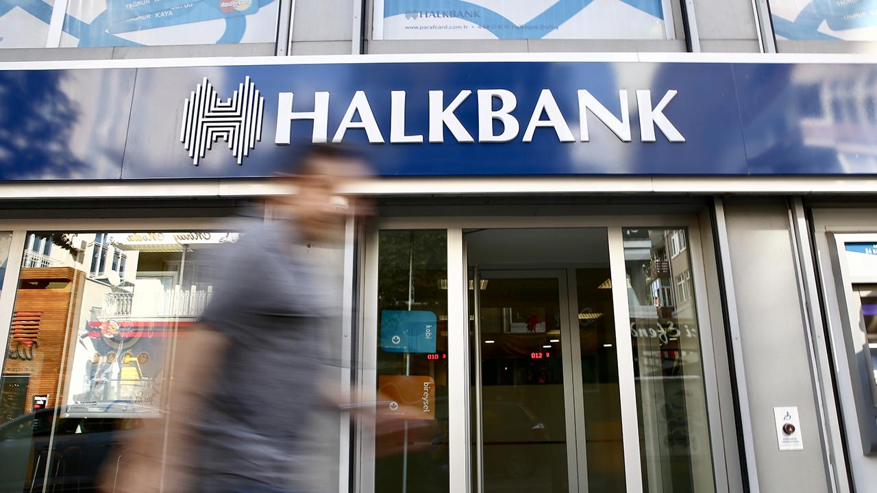 Halkbank çılgın kampanyayı duyurdu: Hesabı olan herkese 400 TL verilecek