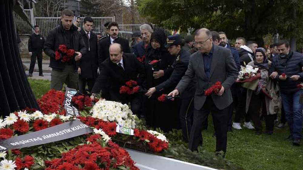 Beşiktaş'taki terör saldırılarında şehit düşenler anıldı