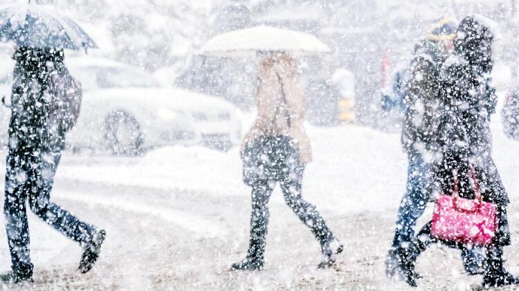 Meteoroloji duyurdu: O illerde lapa lapa kar yağacak!