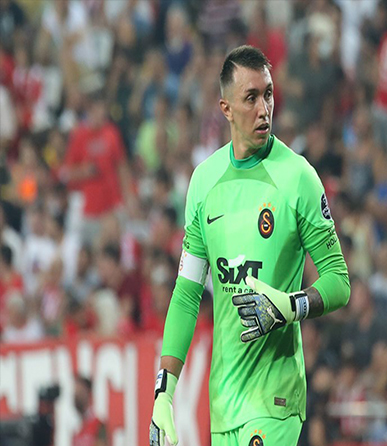 Muslera’dan büyük jest!