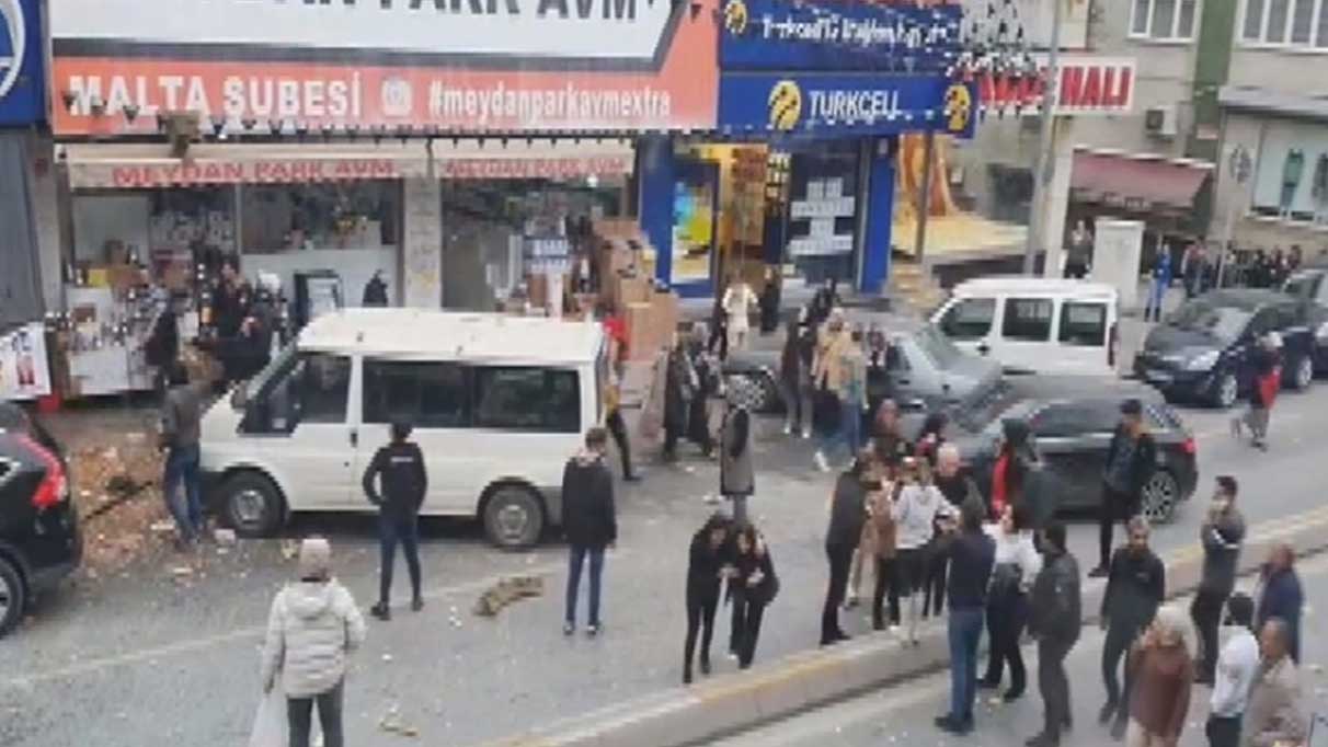 Bağcılar'da tekstil atölyesinde patlama