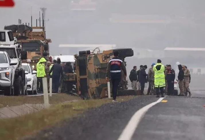 Ağrı’da askeri araç devrildi: 2 asker şehit oldu!