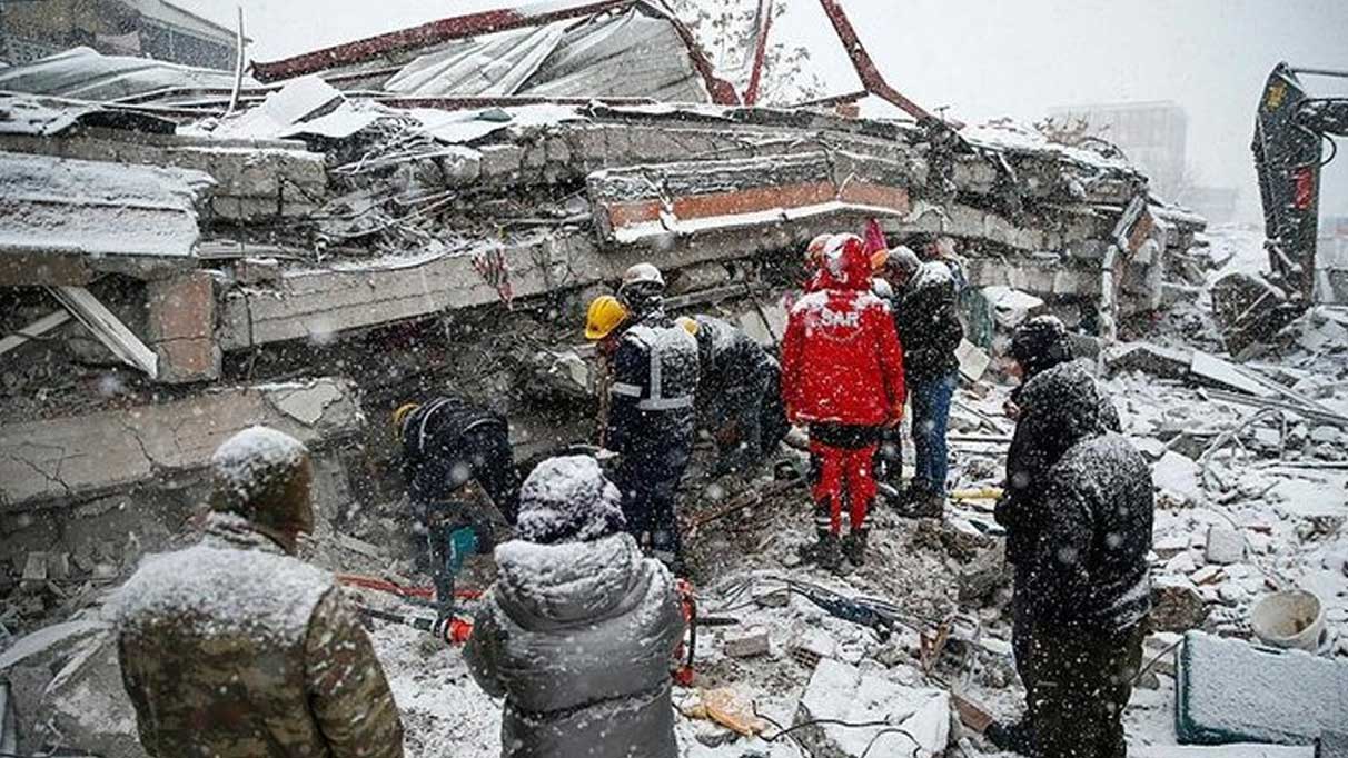 Son dakika... Deprem bölgesindeki o şehirde arama kurtarma çalışmaları tamamlandı