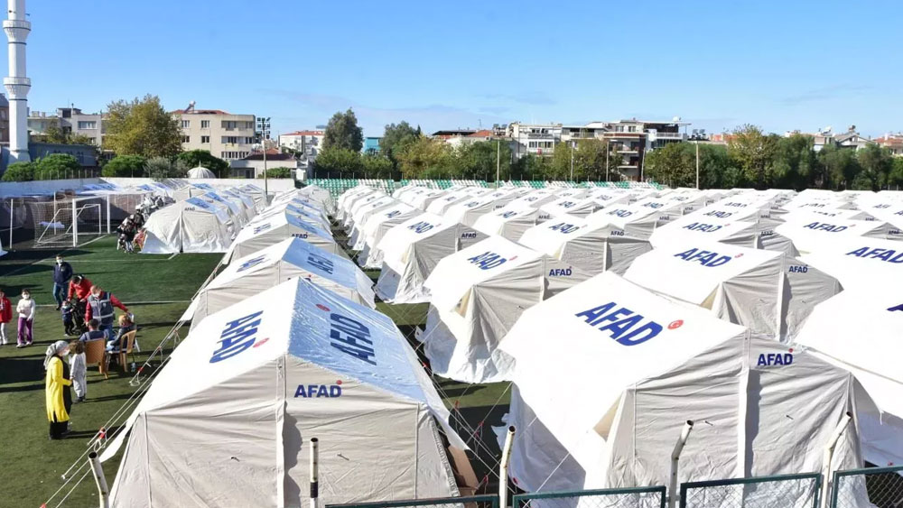 Deprem bölgesinde kan davalı köylülerin çadır davası!