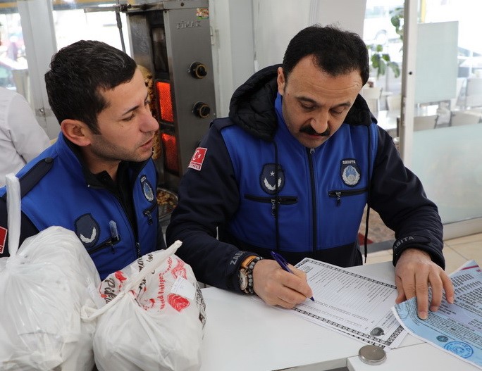 Samsun’da gıda imalathanelerine denetim: 3 işletmeye ceza