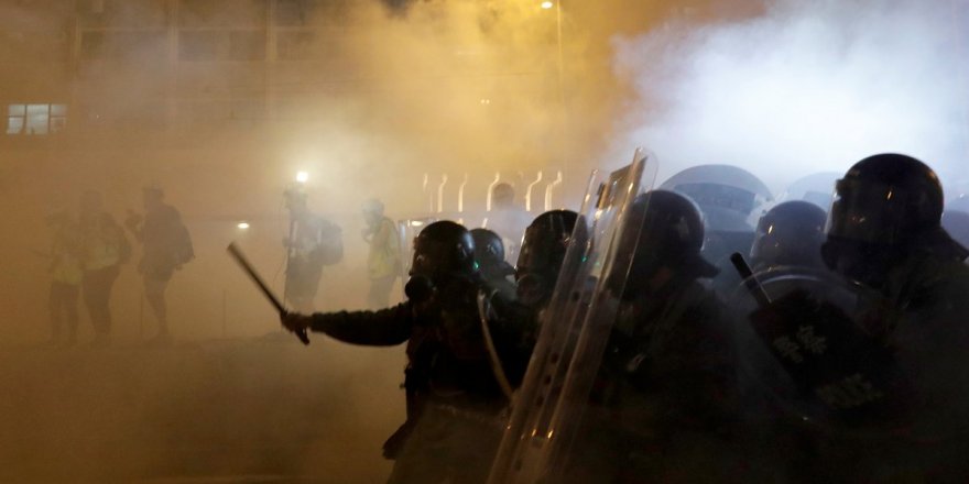 Çin’e protesto şoku!