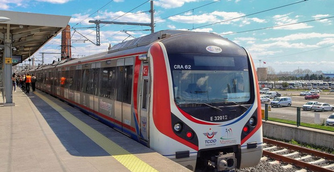 Marmaray seferleri ‘Üzücü Olay’ nedeniyle durduruldu.