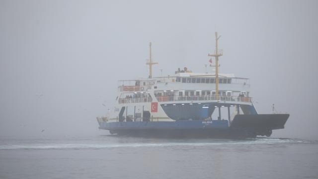 İstanbul Boğazı'nda sis etkili oldu