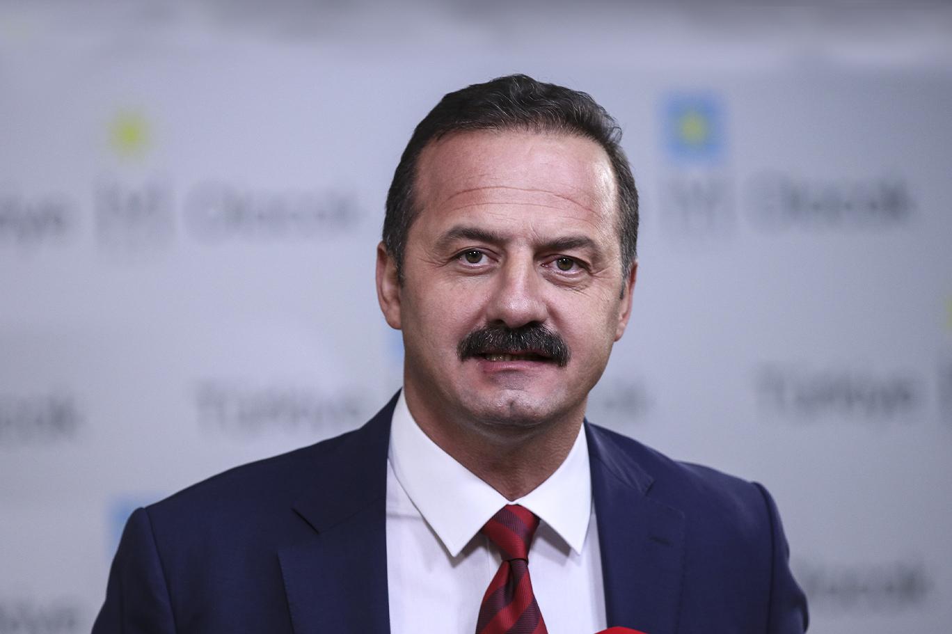 Yavuz Ağıralioğlu, istifa dilekçesini sundu