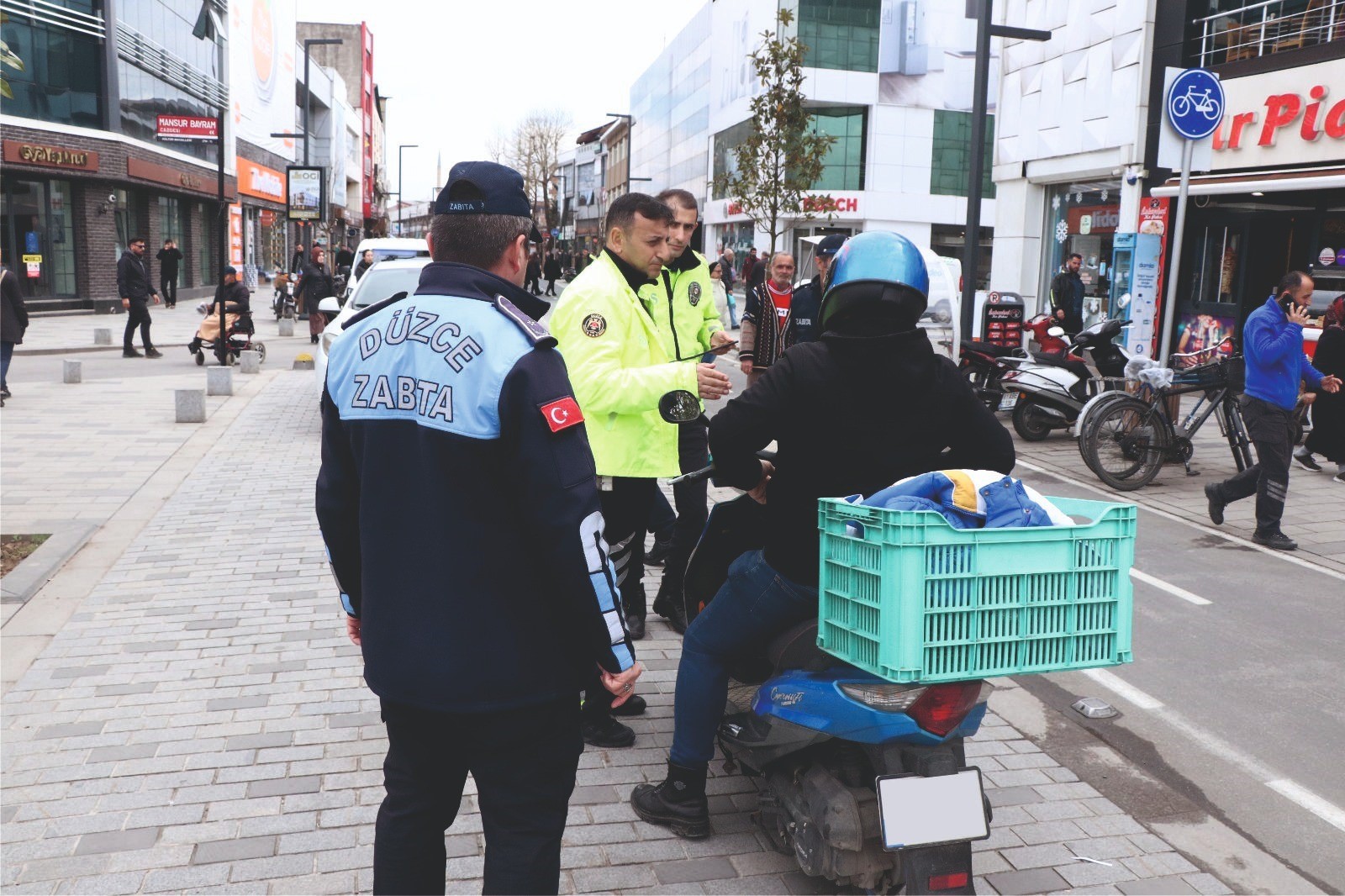 İstanbul Caddesi’ne motosiklet girişi yasak