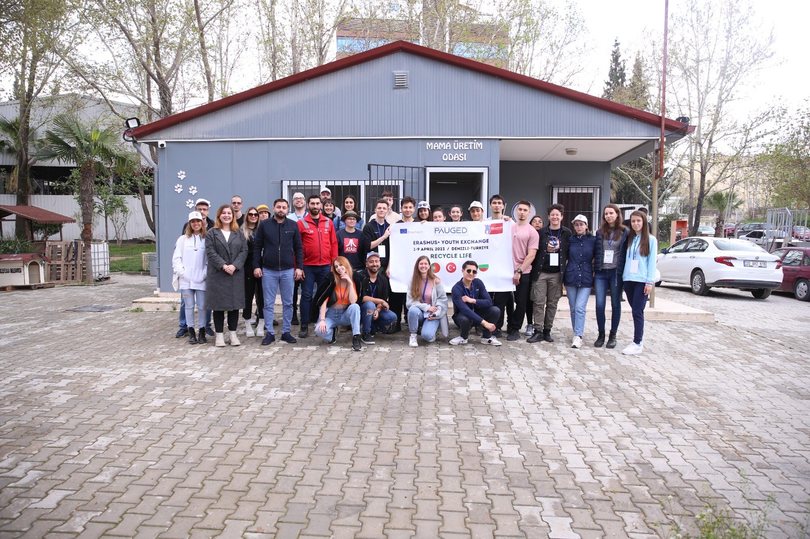 Merkezefendi 5 ülkeden gelen gençleri buluşturdu