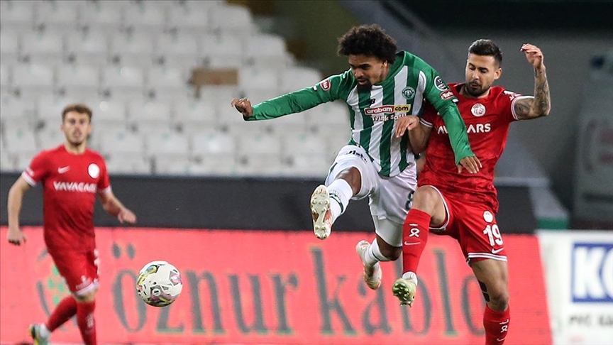 Konyaspor ile Antalyaspor arasında gollü beraberlik