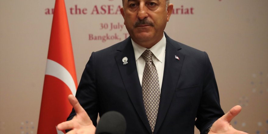 Mevlüt Çavuşoğlu Doğu Türkistan'ın işgaline arka çıktı!