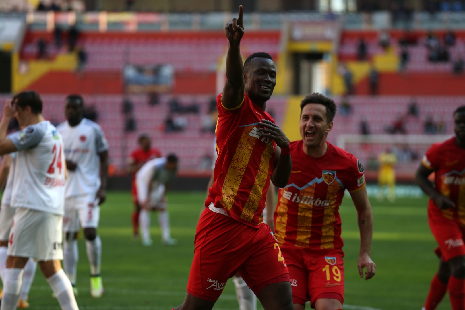 Kayserisporlular sağlık kontrolünden geçti