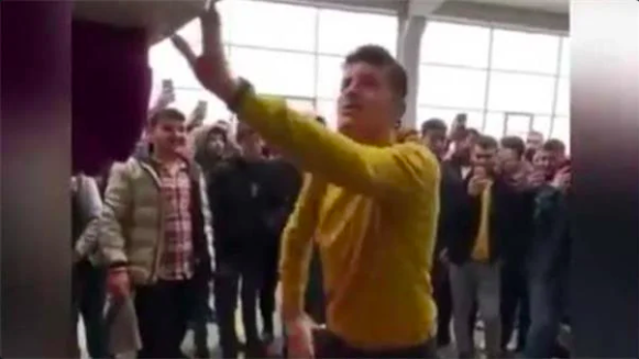 İnce’den sonra o milletvekili adayının da dansı viral oldu