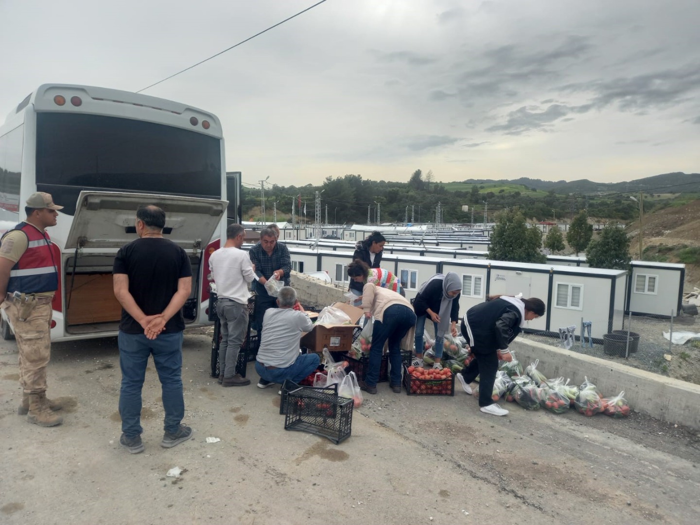 Toptaş Spor Kulübünden depremzedelere üçüncü kez yardım eli uzandı