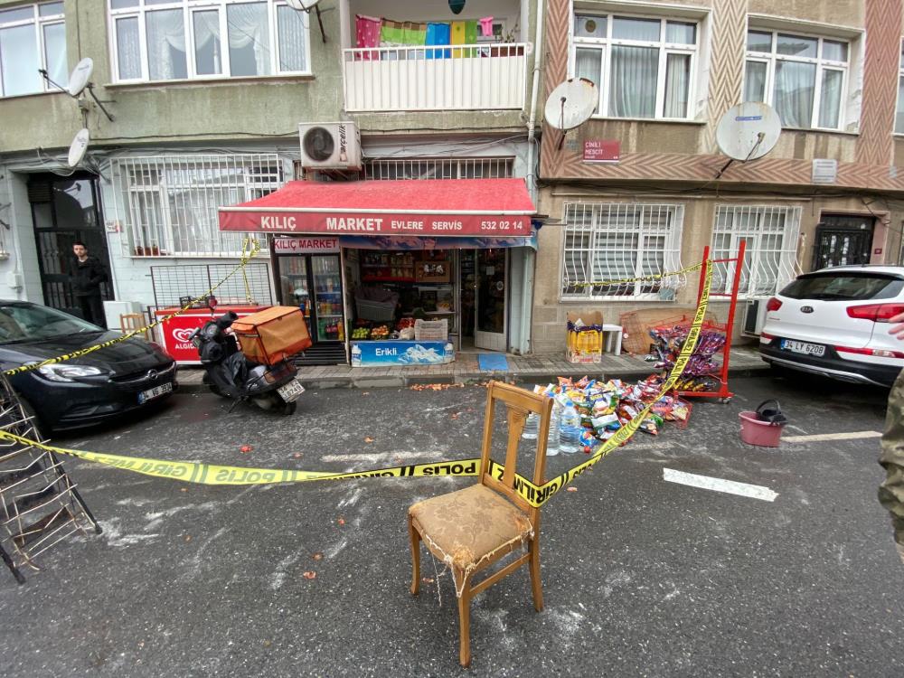 Üsküdar'da bakkala bıçaklı saldırı