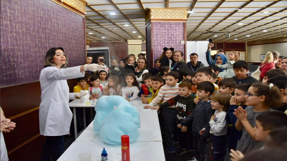 Bilim Şenliği'nde geleceğin büyüklerinden yoğun ilgi