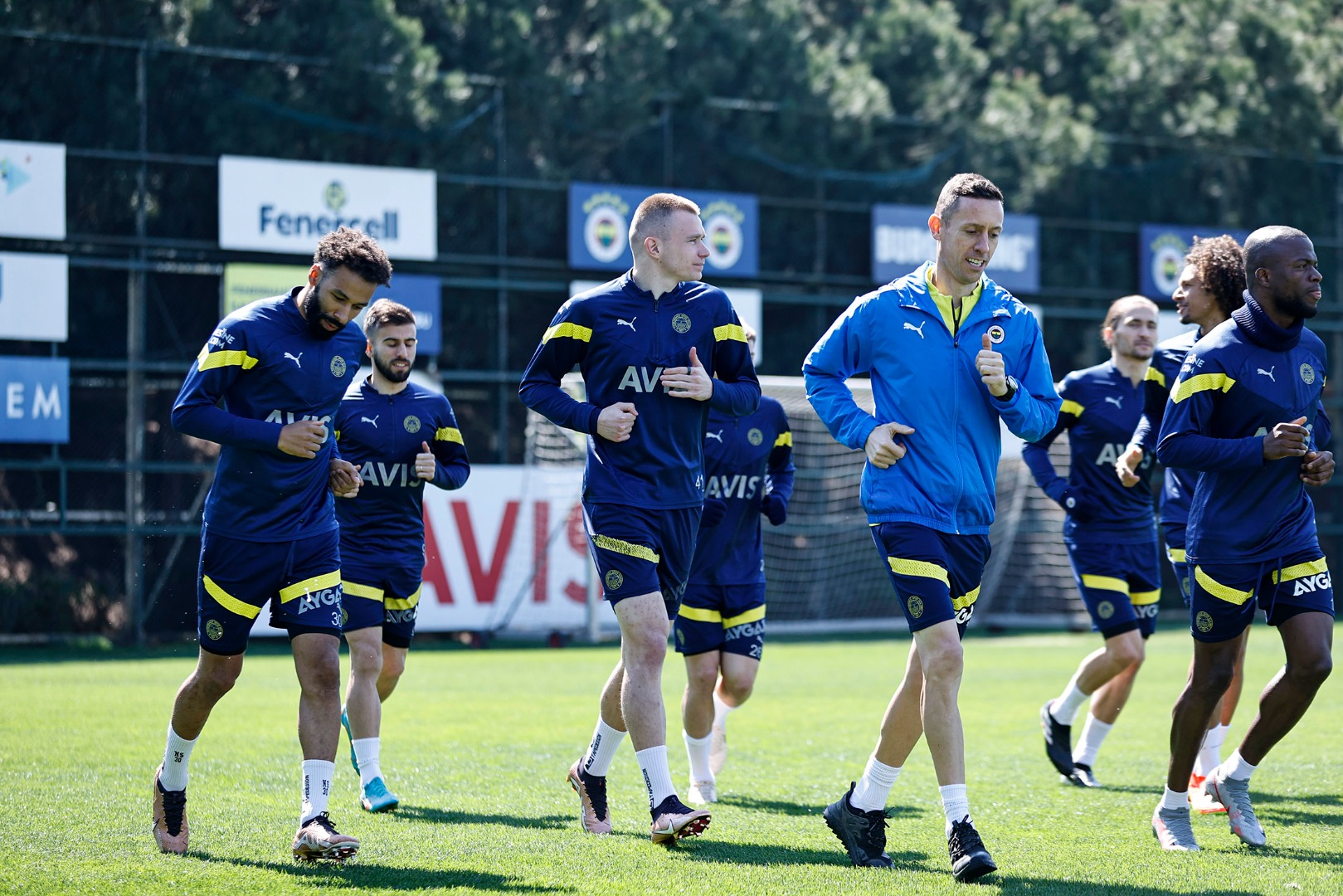 Fenerbahçe'de Başakşehir maçı hazırlıkları devam ediyor