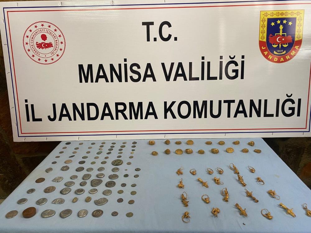 Manisa'da tarihi eser operasyonu: Onlarca yakalandı