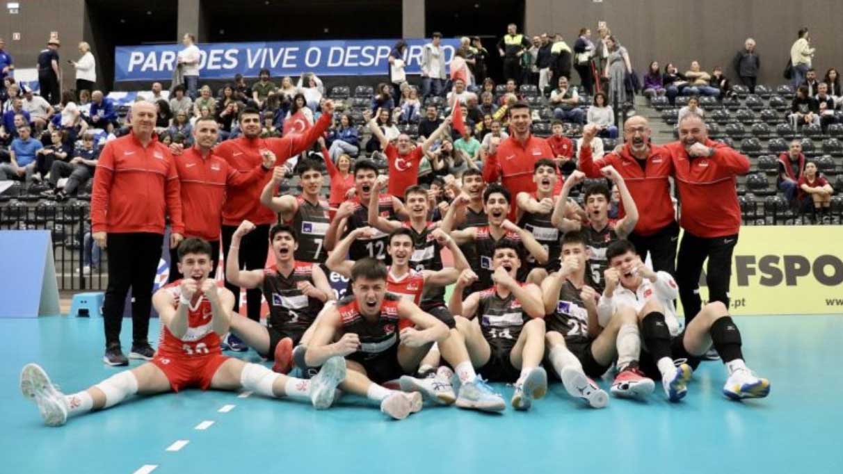 U17 Voleybol Erkek Milli Takımımız, Finlandiya’yı 3-2 mağlup etti